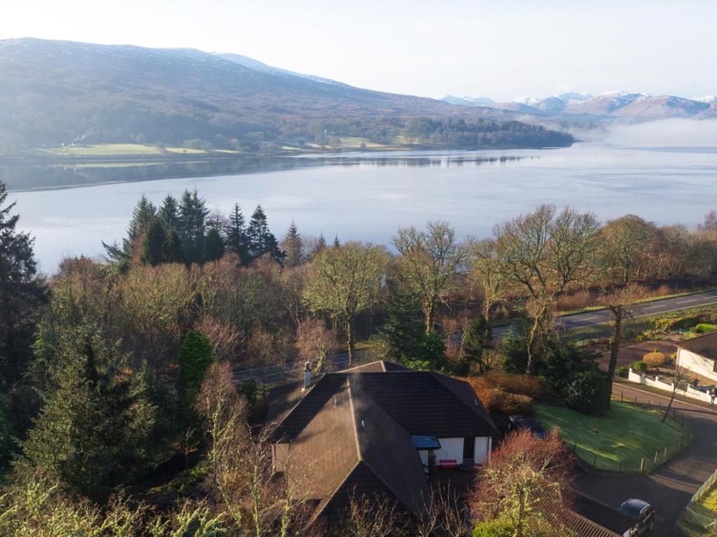 Tom Beag - Ben Nevis View Rooms Fort William Bagian luar foto